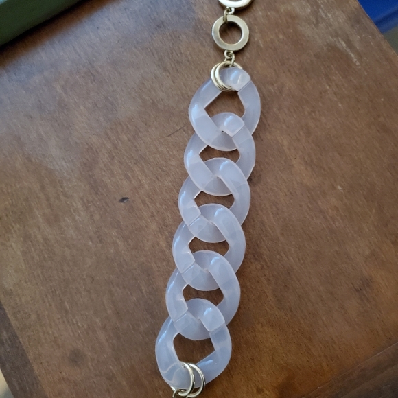 Zenzii pink Lucite bracelet - Picture 1 of 2